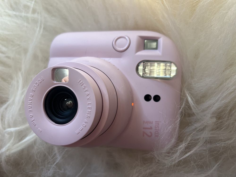 Камера instax mini 12