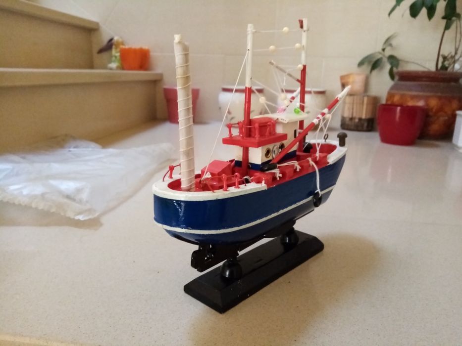 Barco de madeira Nazaré