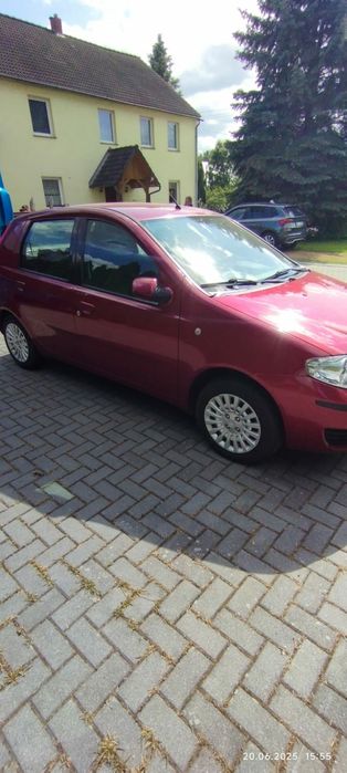 Fiat Punto 2010r niski przebieg stan bardzo dobry