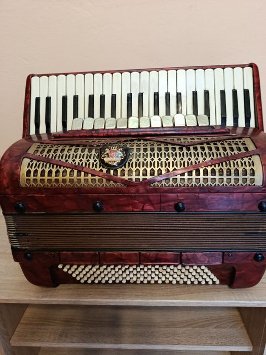 Akordeon Royal Standard
