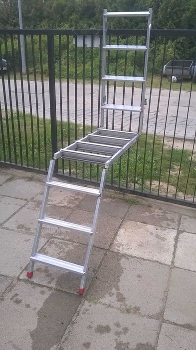 Drabina włazowa aluminiowa dachowa