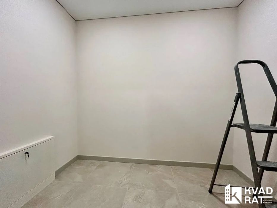 Продаю 1км квартиру з ремонтом біля Велесу