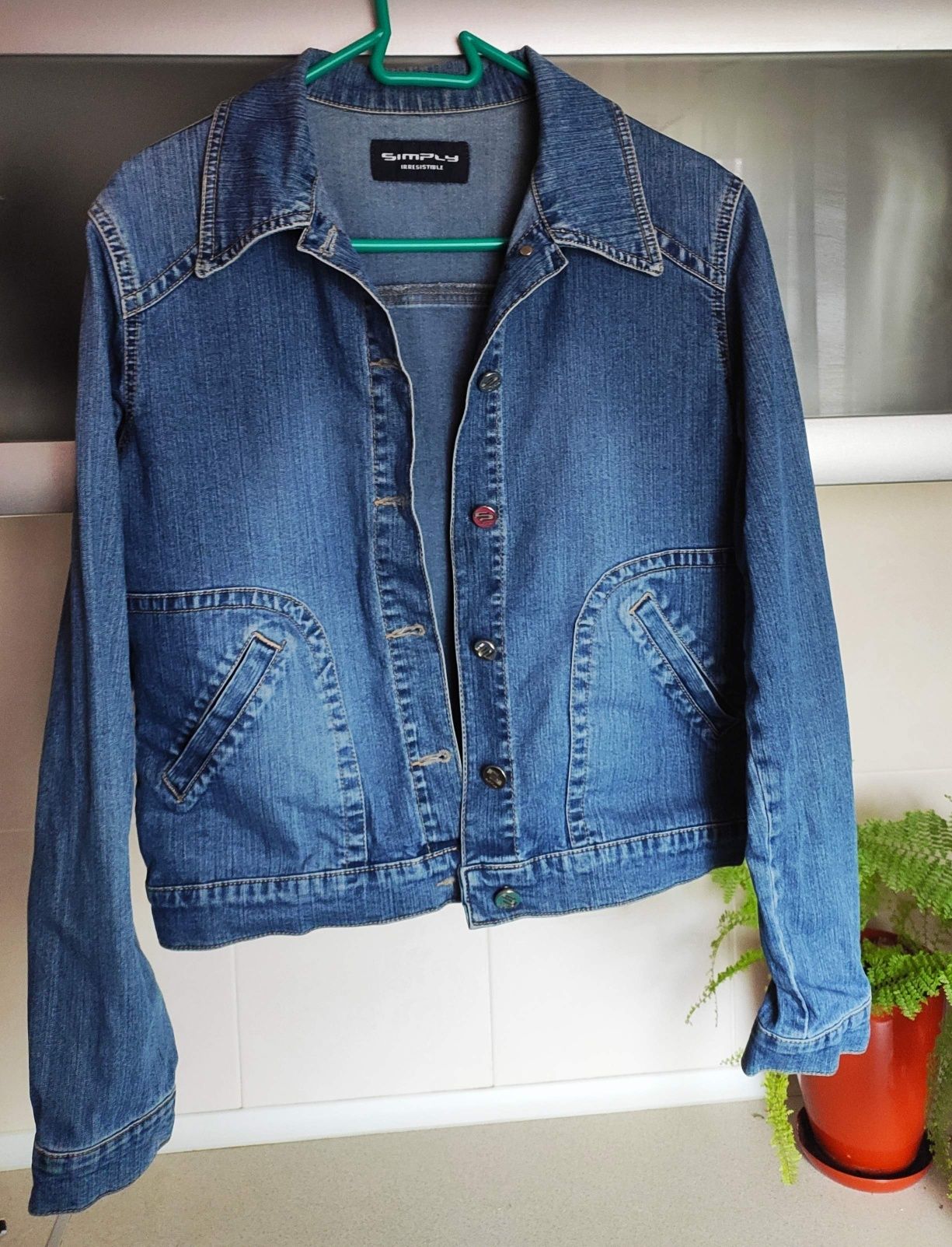 Джинсівка жіноча джинсова курточка