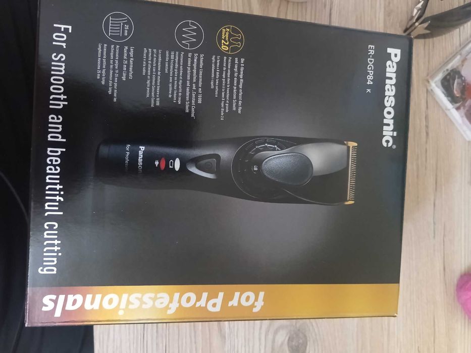 Нова машинка для стрижки Panasonic ER- DGP84 к
