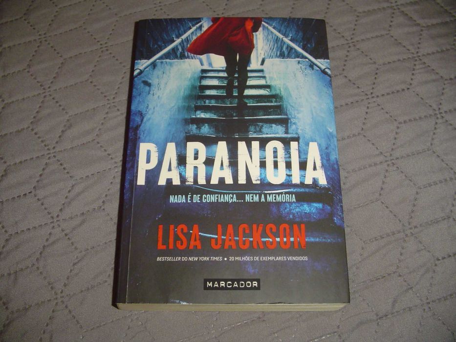 Livro "Paranoia" de Lisa Jackson