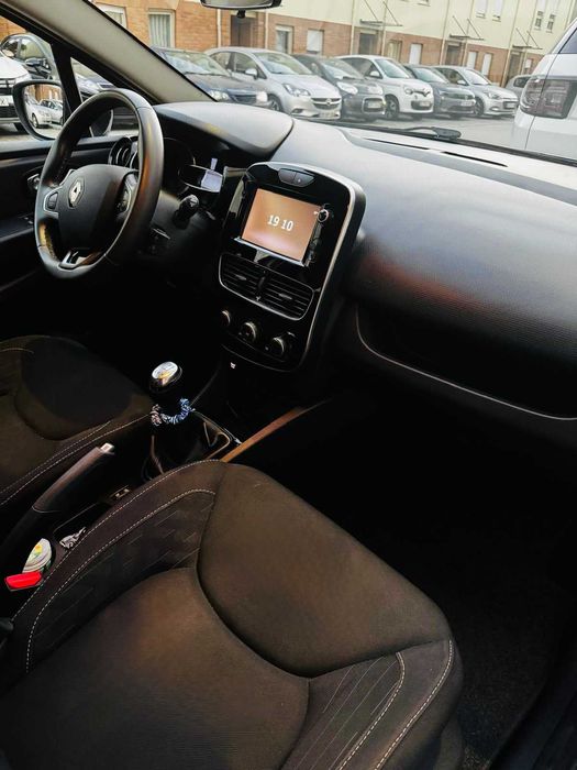 Renault Clio 4 Sport Tourer 1.5 dCi Limited