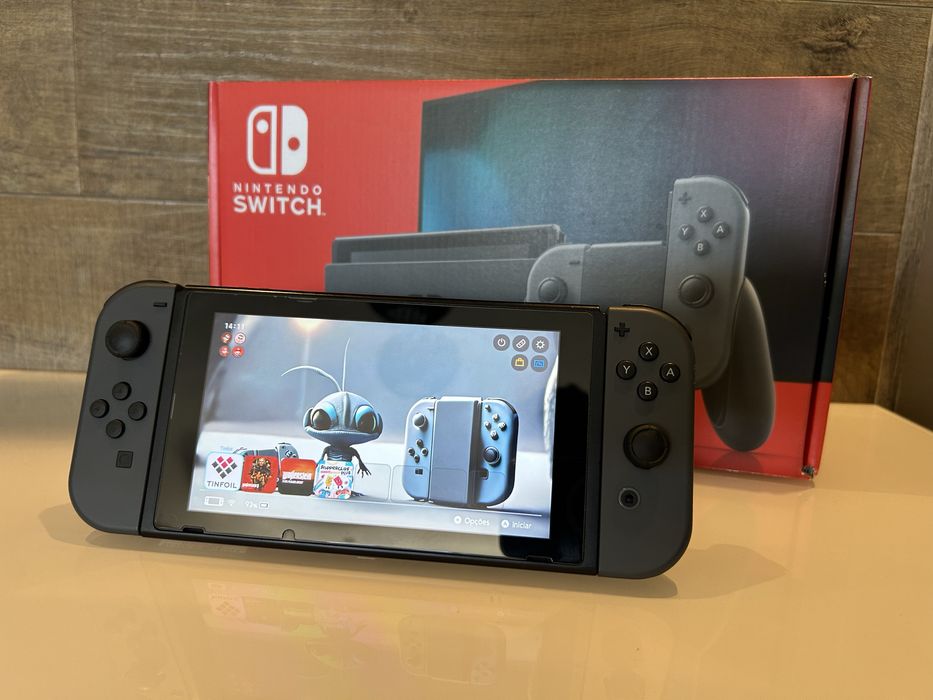 Nintendo Switch V2 256GB desbloqueada