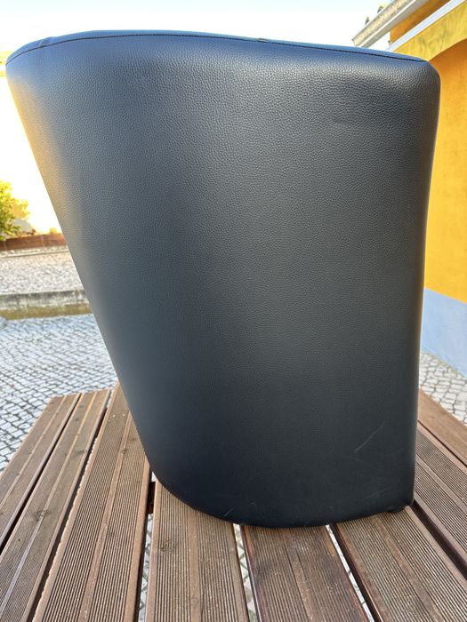 Sofa poltrona pele sintetica preta