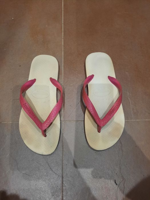 Chinelos Havaianas rosa n°38
