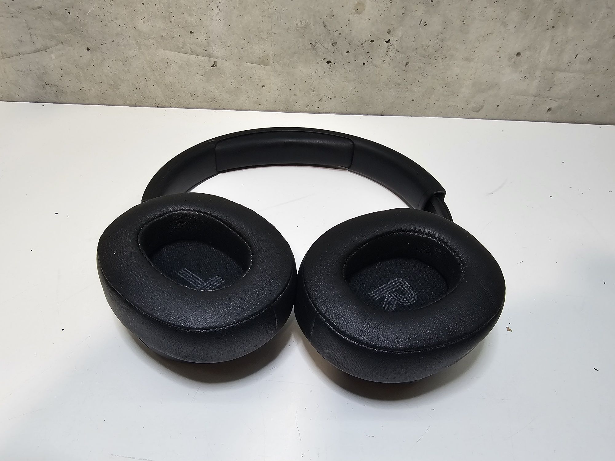 Навушники з мікрофоном JBL Tune 710BT Black (JBLT710BTBLK)