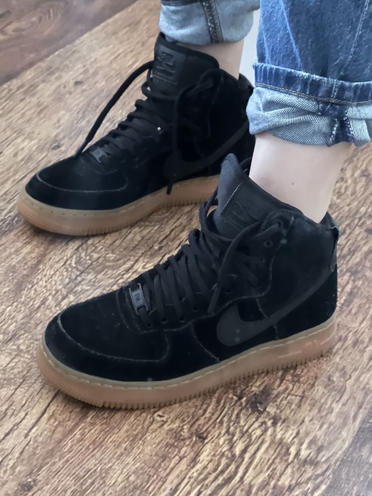 Czarne Nike Air Force 1 za kostkę