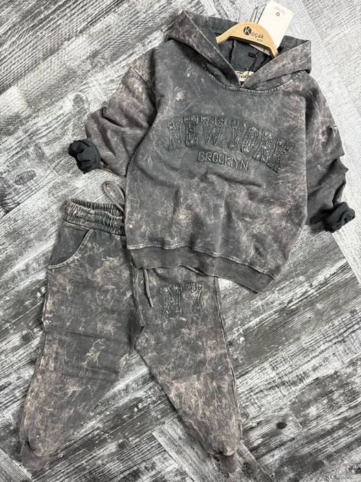 Dziecięce dresiki nowe