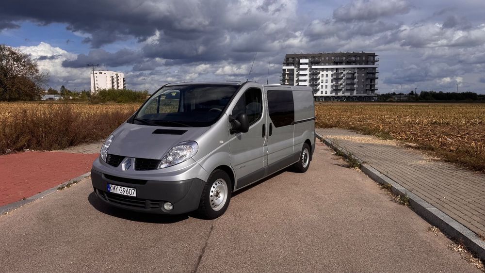 Renault Traffic  Renault Trafic policyjny- radiowóz