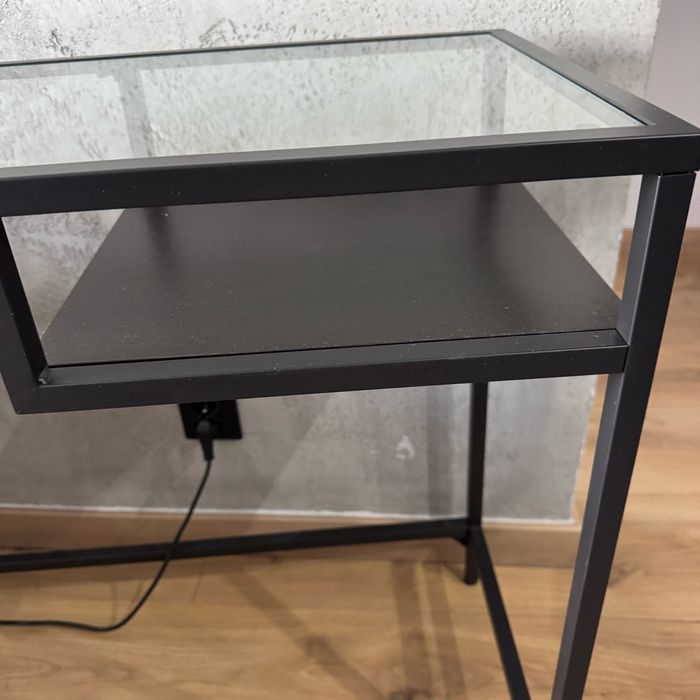 Biurko Ikea Vitsjjo ze szklanym blatem