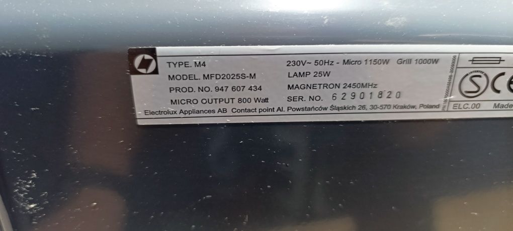 Mikrofalówka Electrolux model MFD 2025S-M
