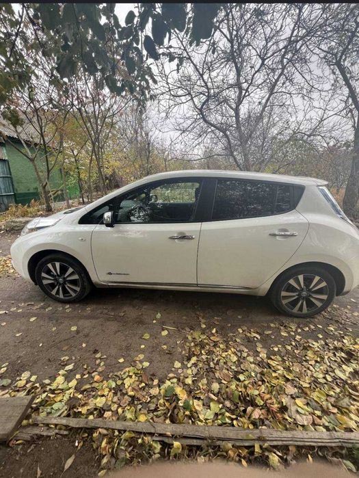 Продам свой LeAf