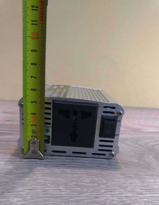 Преобразователь напряжения инвертор 12 на 220V для дома