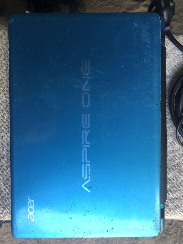 Продам нетбук Aser aspire one 725C7Cbb.