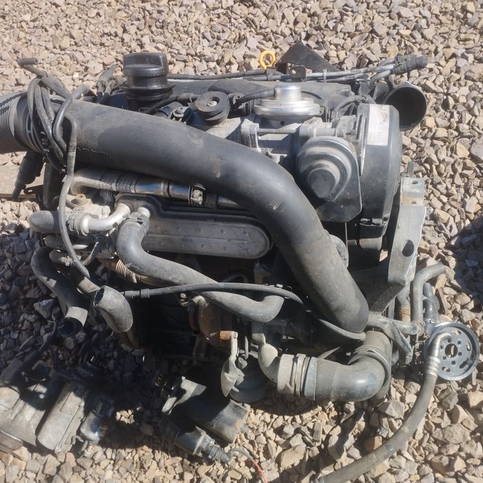 Volkswagen Touran skoda Audi seat kompletny silnik 1.9 AVQ
