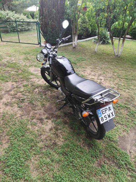Motocykl Yamaha ybr125 - niezawodny i ekonomiczny!