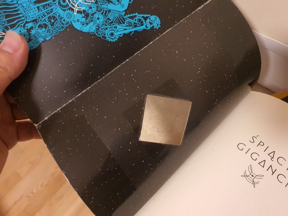 Sylvain Neuvel Śpiący giganci, Przebudzeni bogowie, Tylko ludzie