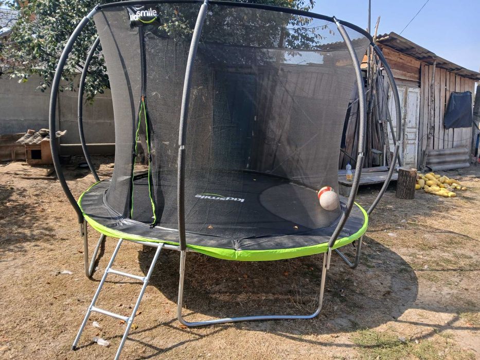 Продам батут новенький місяць тому був куплений