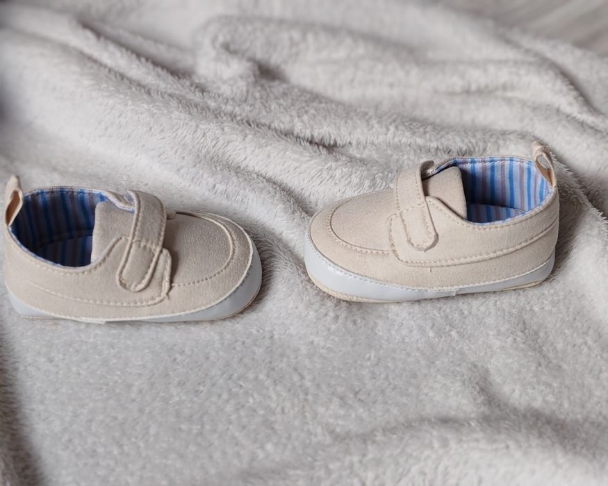 Buty do chrztu, kremowe, beżowe, dla chłopczyka, eleganckie, na wesele