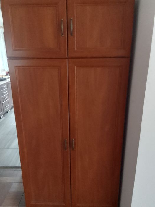 Szafa i dwie komody