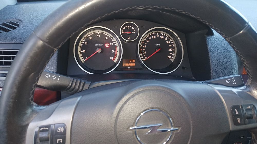 Opel Astra H  B+G