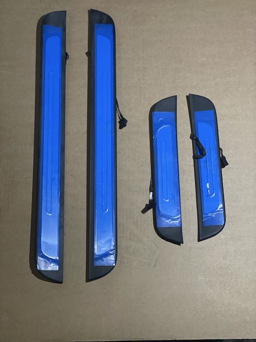 Накладки на пороги підсвітка порогів audi a6 c7 audi a7 s-line