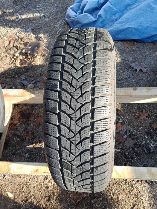 Dunlop Winter Sport 5 SUV 215/70 R16 pojedynka