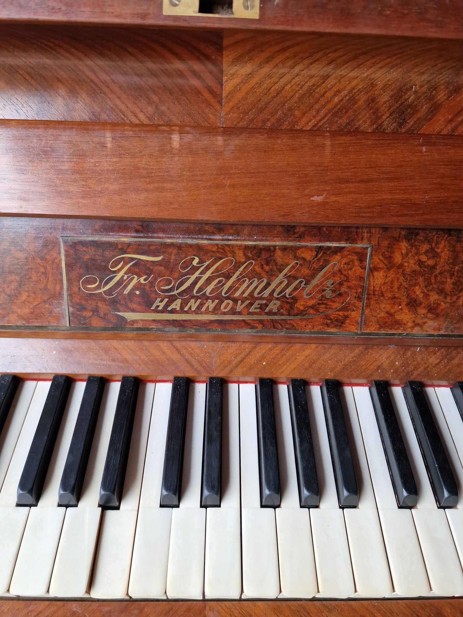 Pianino  fr.helmholz