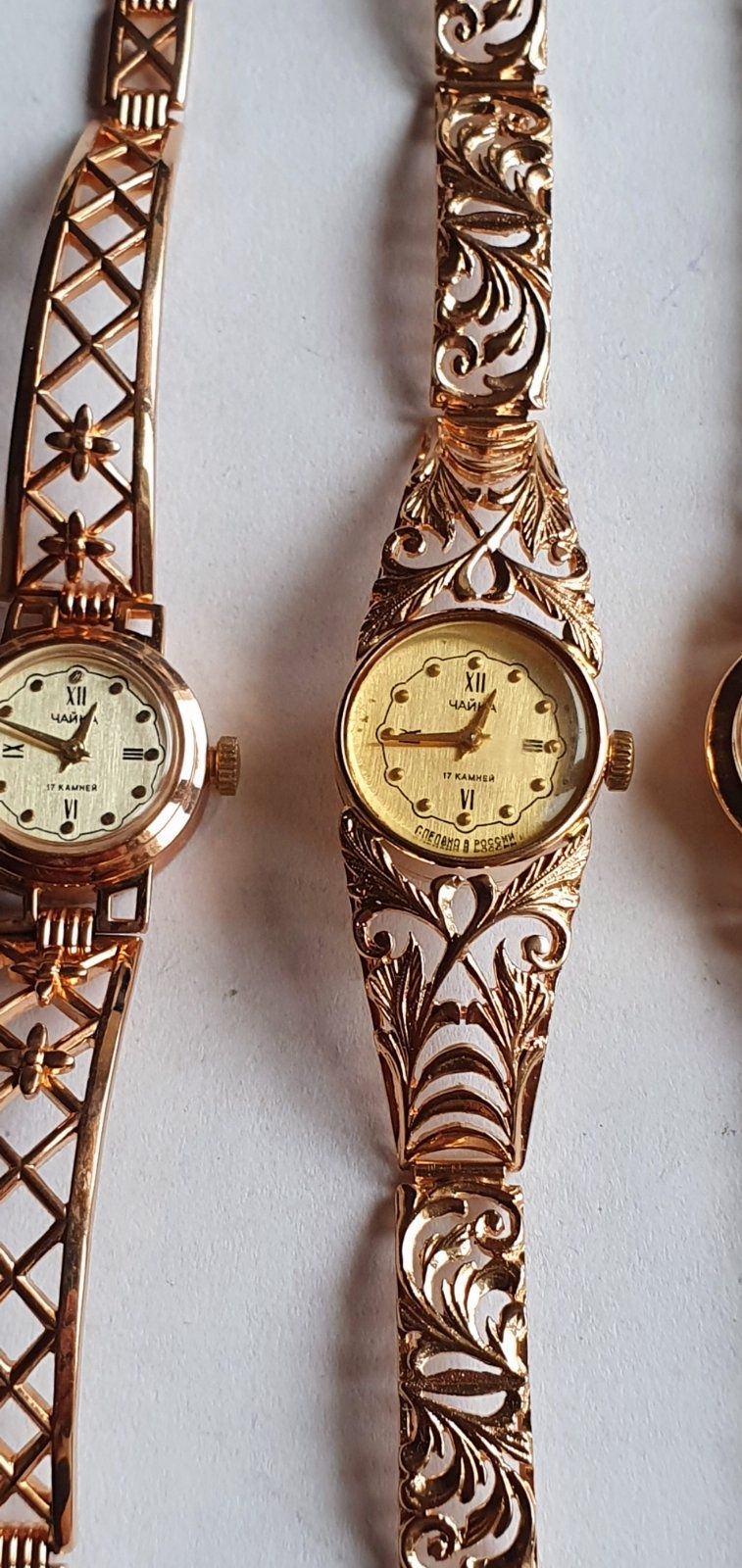 Продам женские золотые часы