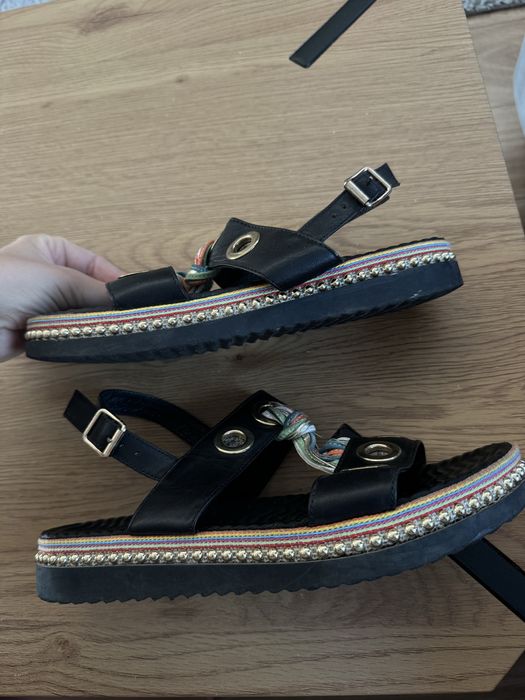 skórzane sandały carinii sandałki na grubszej podeszwie