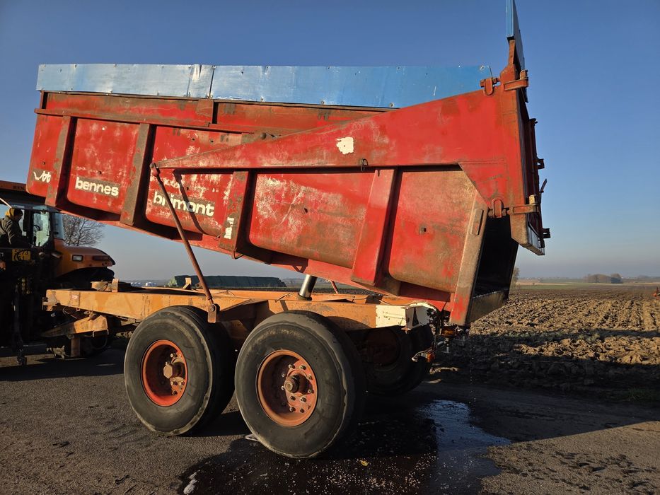 Przyczepa skorupowa lyonnet brimont  12, 14 ton