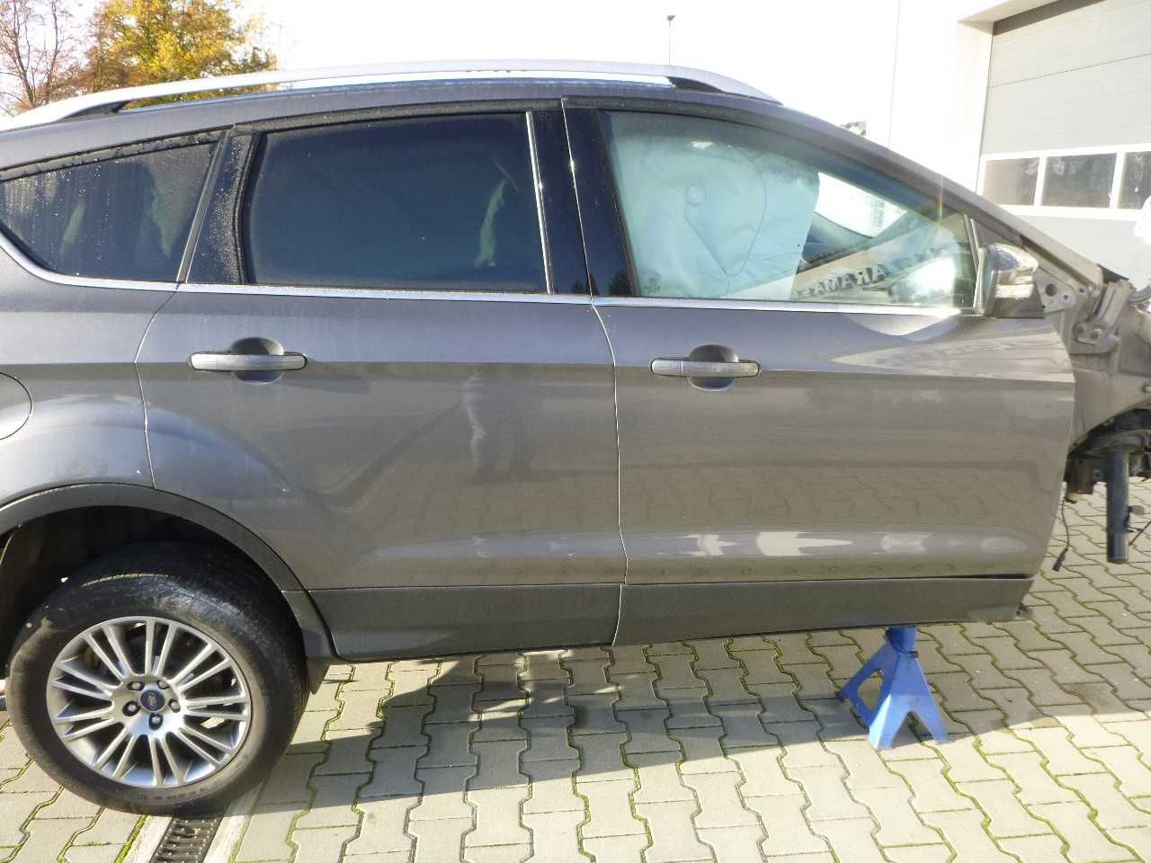 Szyba drzwi tylnych prawych do Ford Kuga MK2.