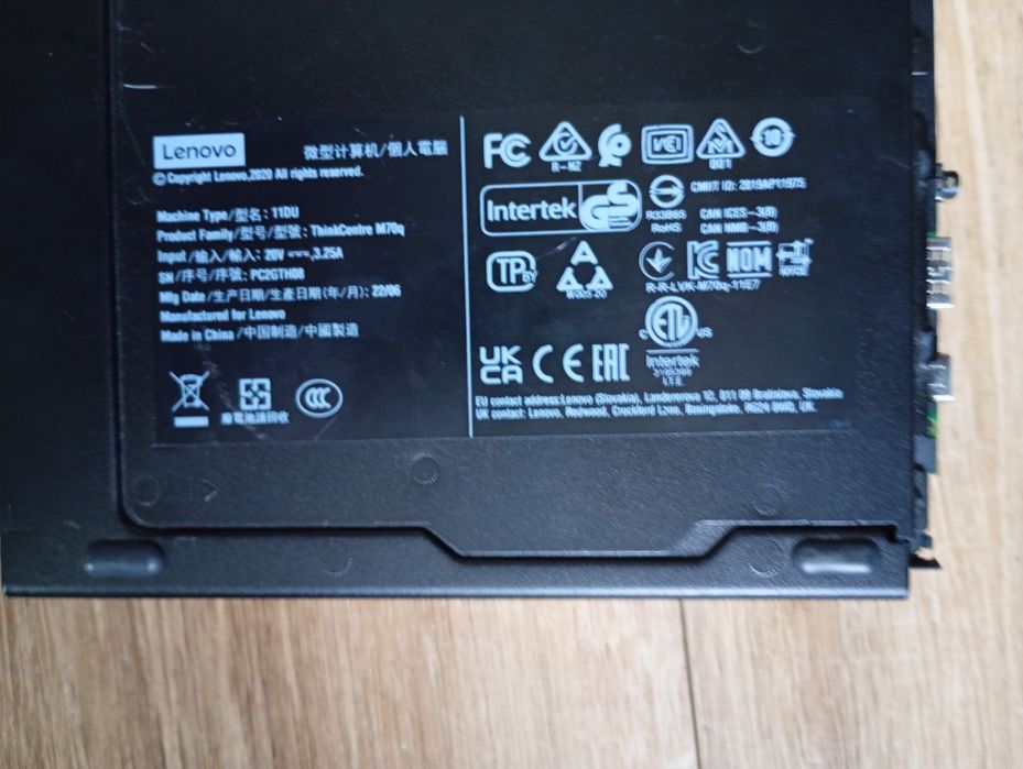 Komputer Lenovo m70q stan bdb 16gb dysk 512 nowy