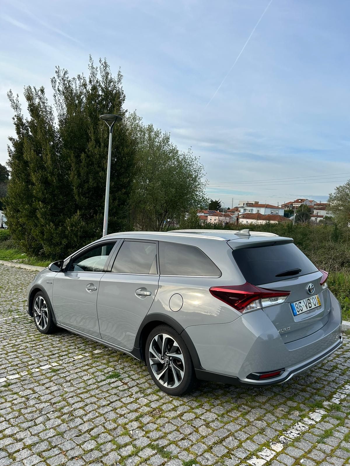 Toyota Auris Freestyle  1.8 Hybrid