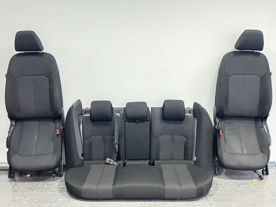 Сидіння Passat B7 седан Європа