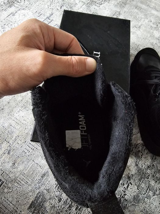 Продам чоловічі черевики Puma