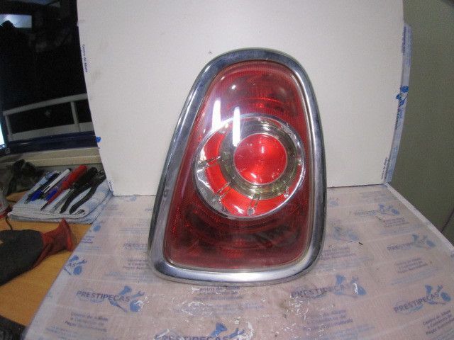 Farol Tras 725591205 MINI R56 2013 1.6I 75CV 3P PRETO DRT ORIGINAL DANIFICADO