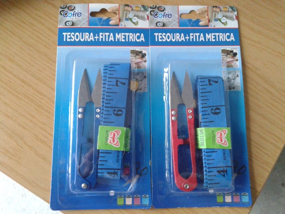 Kit Tesoura Pequena e Fita Métrica