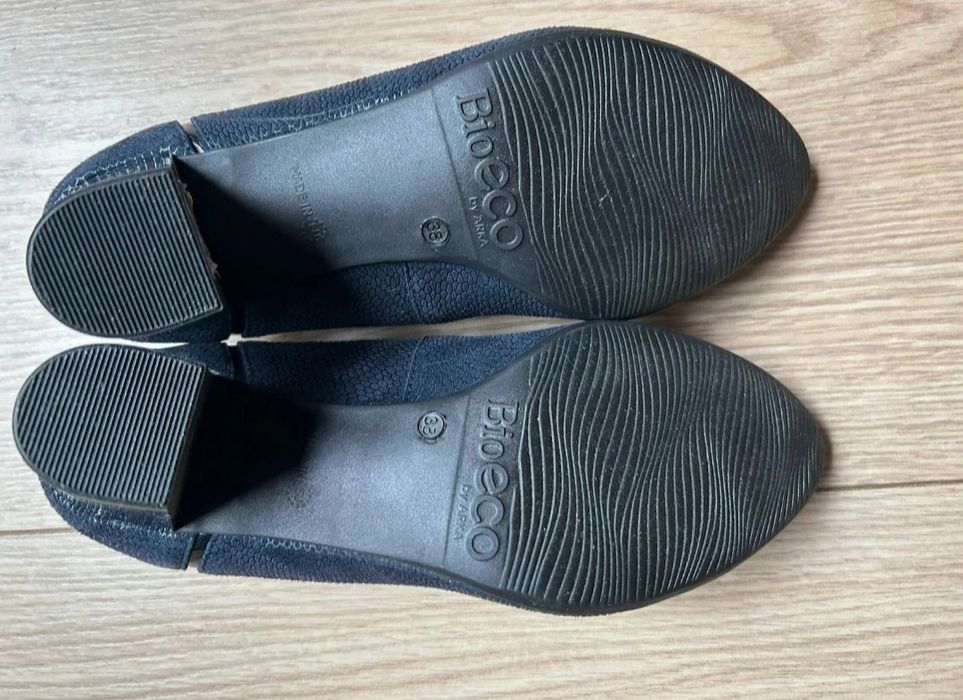 Nowe granatowe czółenka skórzane bioeco by arka 38 softstep clarks
