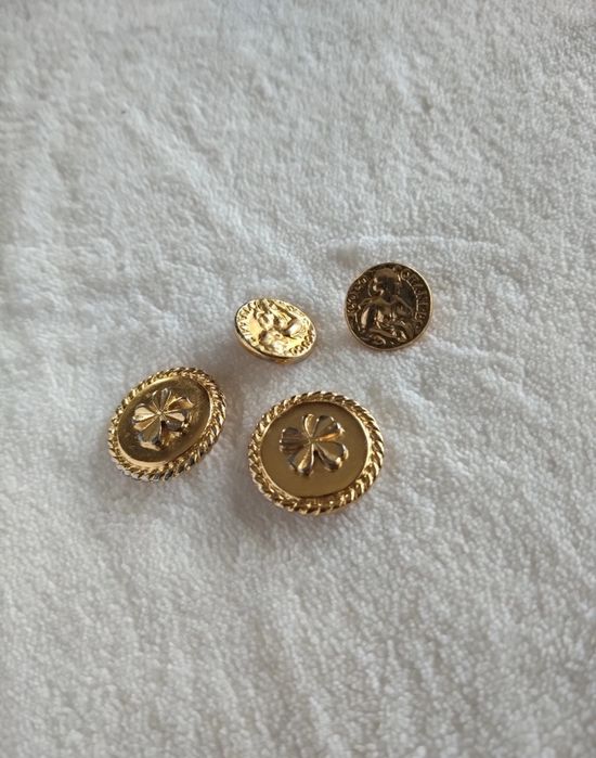 Botões vintage Chanel