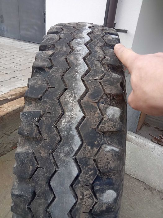 Продам шину УАЗ р15