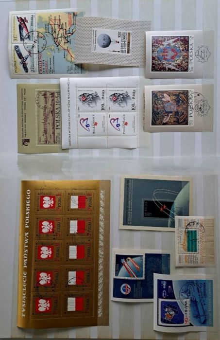Arkusiki oraz bloczki filatelistyczne.