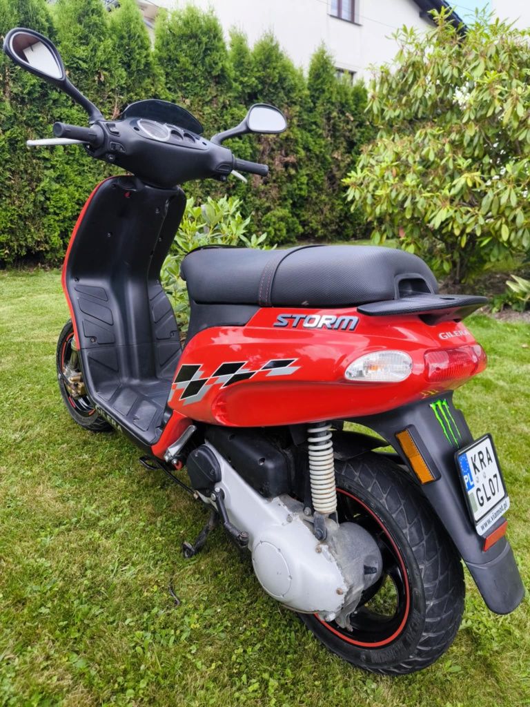 Skuter Piaggio Gilera Storm 50cc 2t