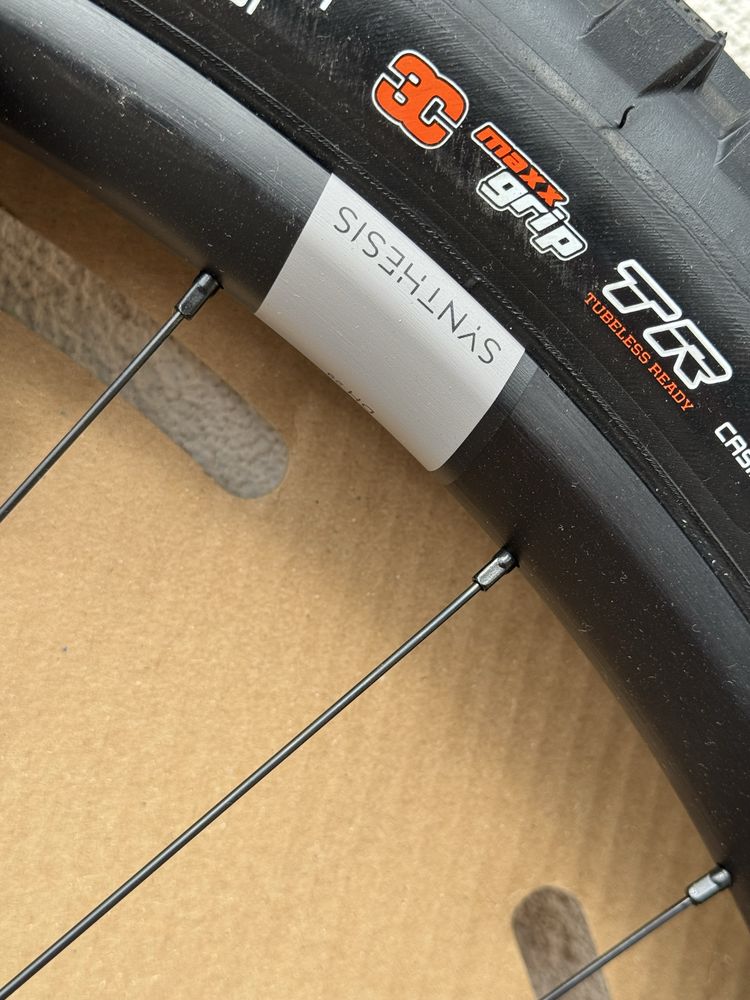 Koła MULLET DH i9 1/1 Crank Brothers DH SYNTHESIS ALLOY