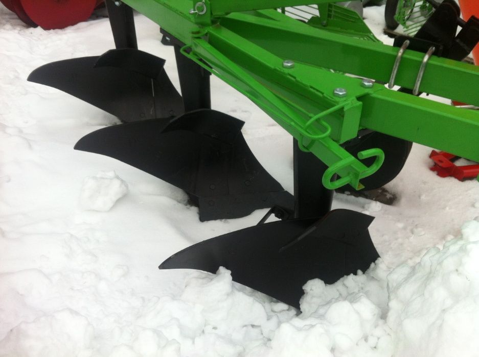 Плуг, + усилений варіант рами Бомет Польща