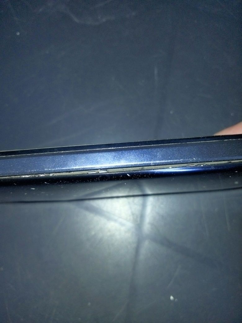 Продам смартфон Motorola e 13